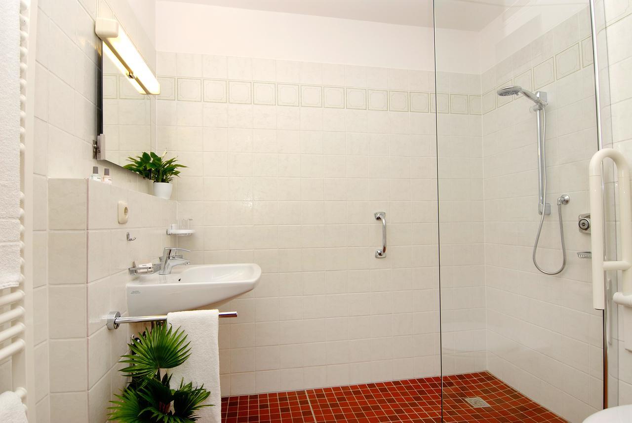 Garni Hotel Leitl Gmbh Eggenfelden Habitación foto